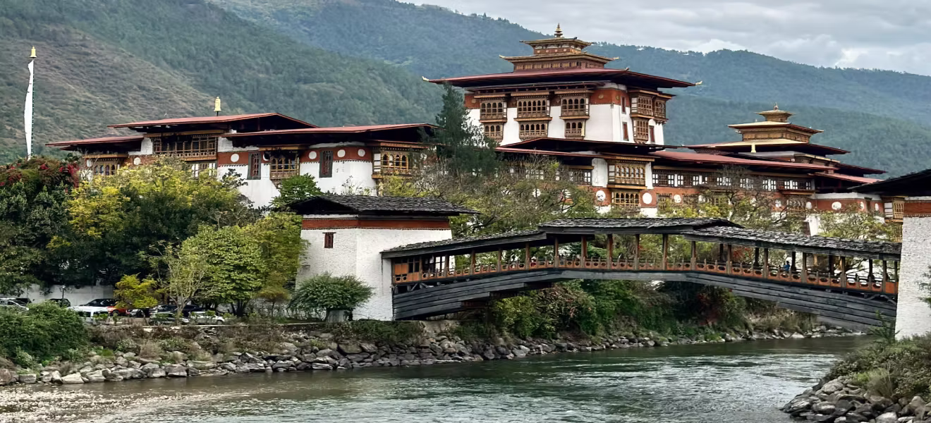 Bhutan Cultural Odyssey - Ancient dzongs and valleys of Phobjikha and Paro